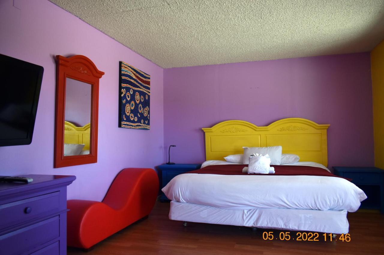9 Palms Inn Twentynine Palms Bagian luar foto