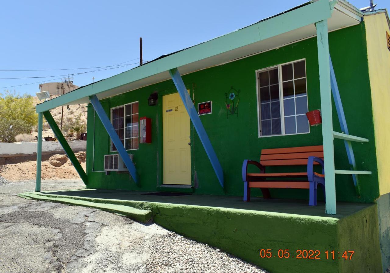 9 Palms Inn Twentynine Palms Bagian luar foto
